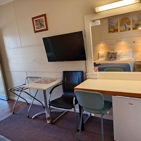 Donald Riverside Motel エクステリア 写真