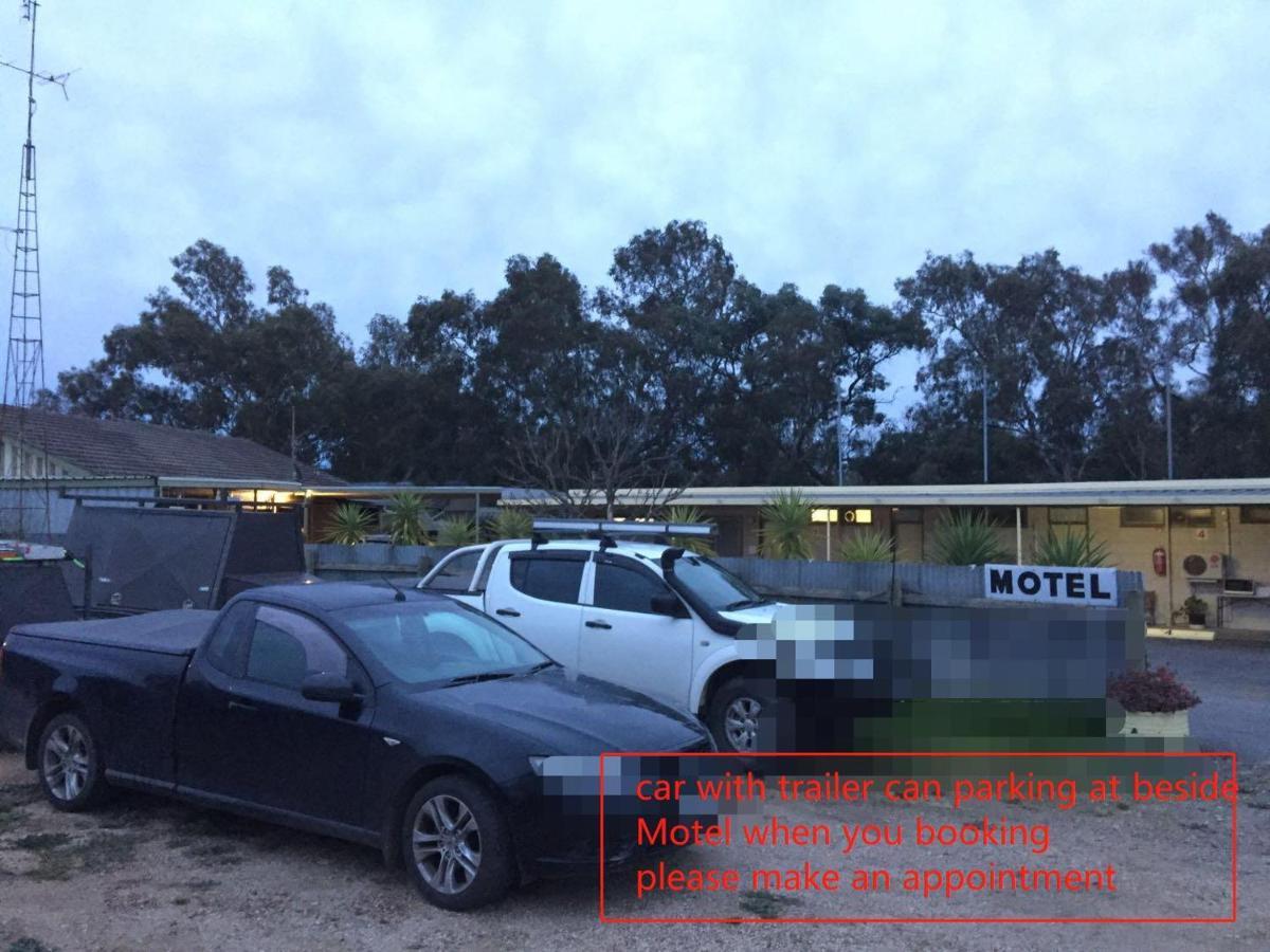 Donald Riverside Motel エクステリア 写真