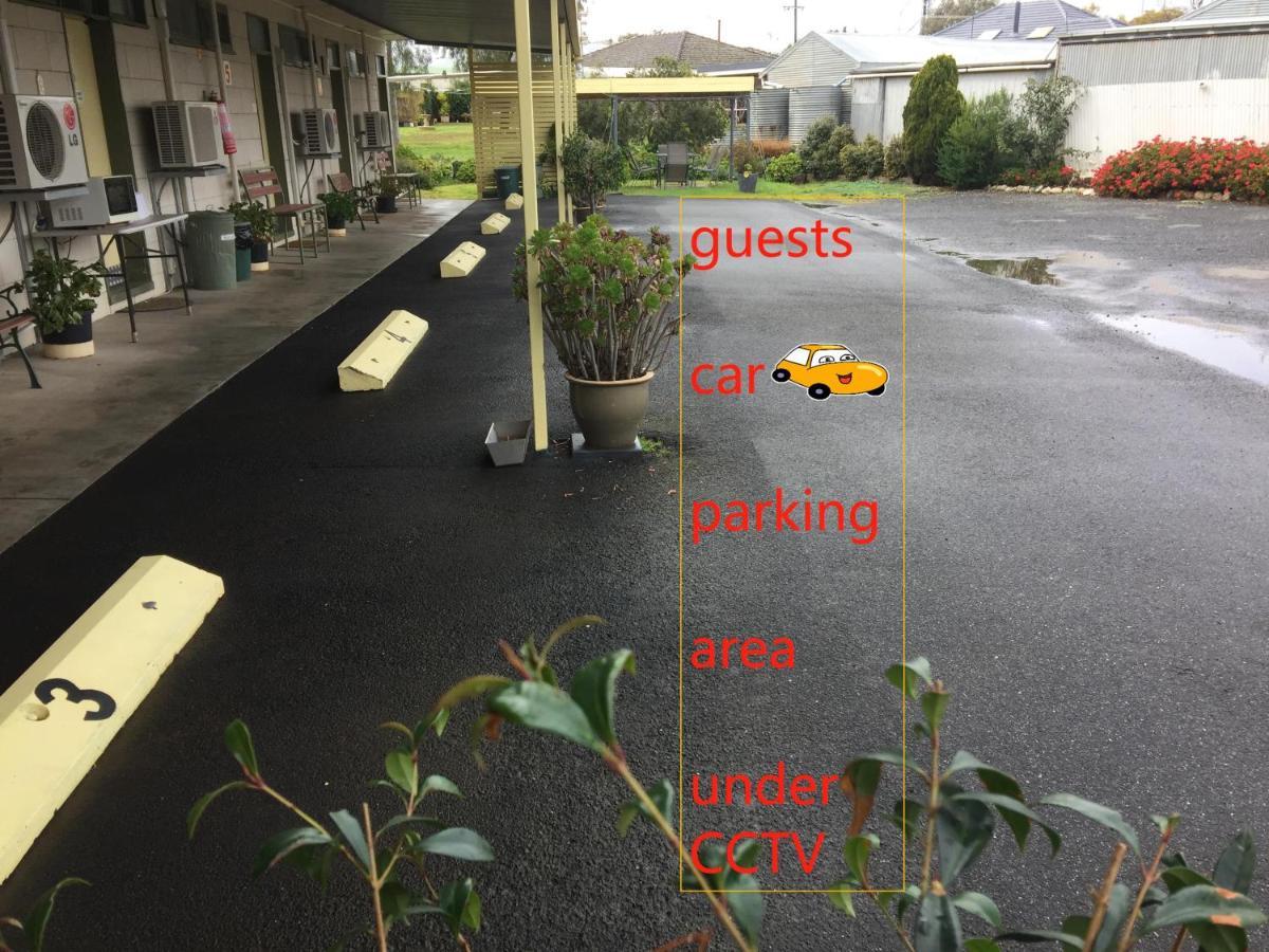 Donald Riverside Motel エクステリア 写真